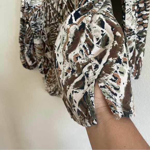 Casual woman blouse size XL button front brown fall abstract gma core 3/4 sleeve - Picture 10 of 11